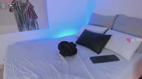 Snapshot of sofi_sp chatting on 06-12-26, 12:04 sofi_sp online show from 06-12-26, 12:04