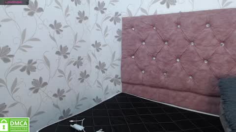 Susy online show from 12-19-24, 04:23