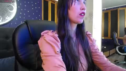 Snapshot of sofia1_9 chatting on 07-11-26, 10:51 sofia online show from 07-11-26, 10:51