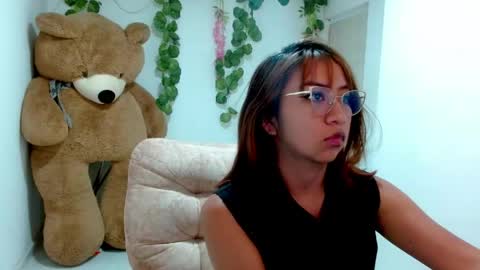 sofia_762254 online show from 04-22-26, 08:21