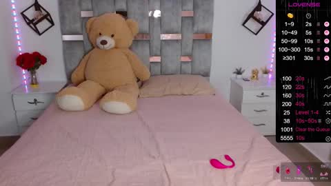 Snapshot of sofia_burman chatting on 10-26-25, 08:15 Sofi online show from 10-26-25, 08:15