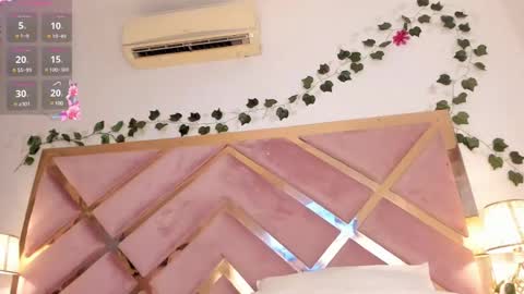 Snapshot of sofia_diiaz_ chatting on 01-20-25, 09:53 online show from 01-20-25, 09:53