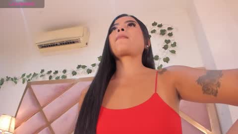 Snapshot of sofia_diiaz_ chatting on 02-05-25, 09:07 online show from 02-05-25, 09:07