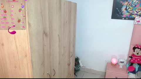 sofia online show from 12-17-24, 03:28