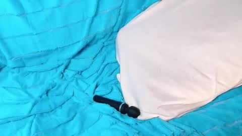 Sofia here online show from 03-10-25, 03:34