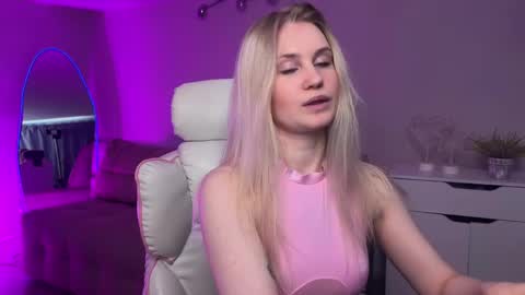 Sofia online show from 04-30-26, 03:13