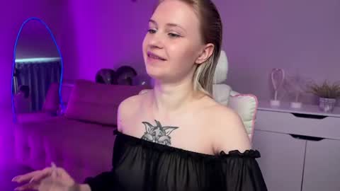 Sofia online show from 06-16-26, 04:04