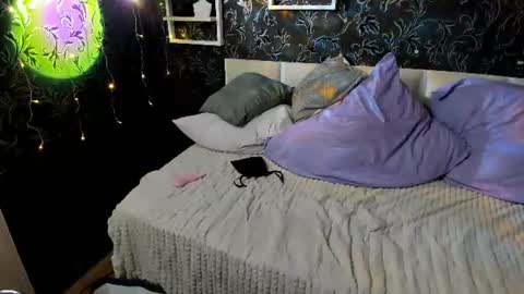 Sofia Lovvve online show from 06-10-26, 06:34