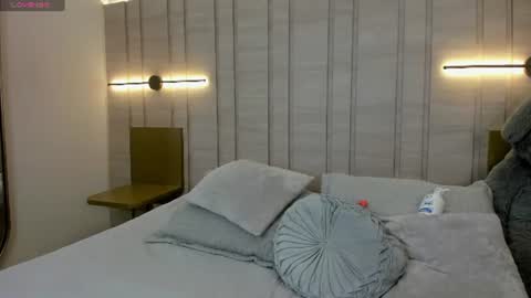 Sofia mar14 online show from 06-28-26, 05:52