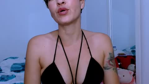 Sofia  online show from 03-07-25, 08:44