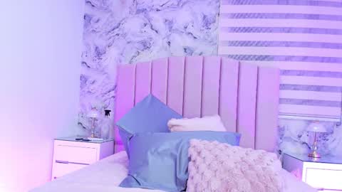 Sofia online show from 11-26-25, 03:07