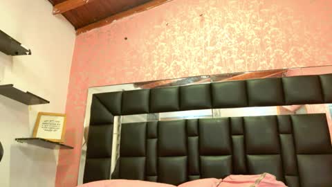 Snapshot of sofia_martinn chatting on 11-11-25, 03:06 Sofia online show from 11-11-25, 03:06