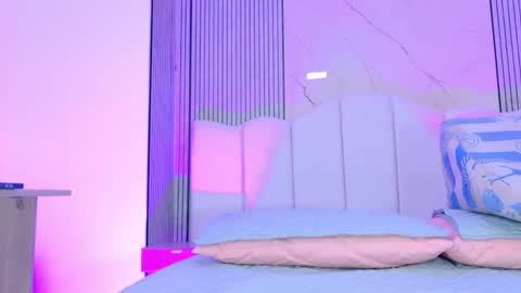 Sofia online show from 04-15-26, 03:13