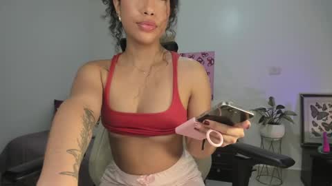 Snapshot of sofia_mendez01 chatting on 02-25-25, 02:14 SofiONLYFANS sofia storm  online show from 02-25-25, 02:14