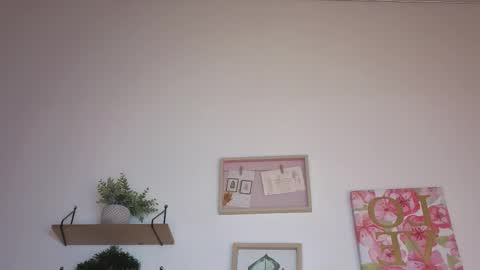     online show from 11-28-25, 03:53