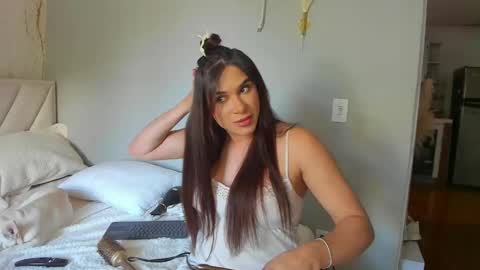 sofia_rivers_ online show from 03-02-25, 07:23
