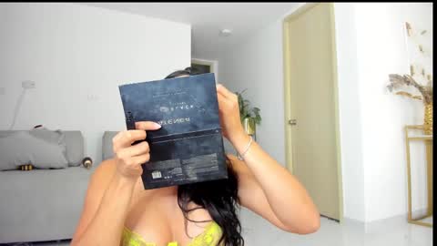 sofia_rivers_ online show from 10-03-25, 11:46