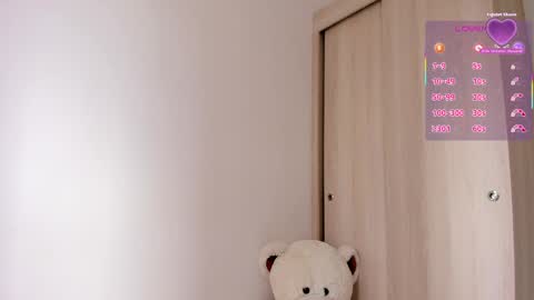 Snapshot of sofia_rivers_ chatting on 05-13-26, 01:30 sofia_rivers_ online show from 05-13-26, 01:30