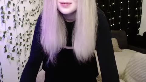 sofia_rosemary online show from 02-04-25, 12:11