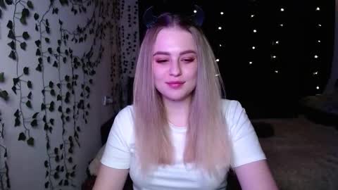 sofia_rosemary online show from 03-07-25, 04:11