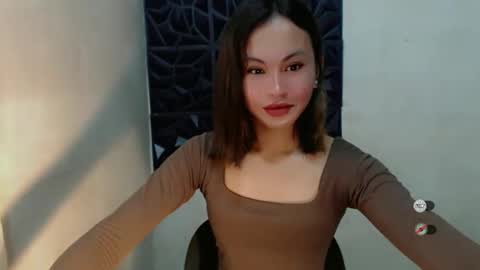 sofia_sweetheart18 online show from 10-17-25, 05:32
