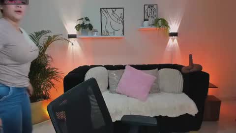 sofia_velvetx online show from 07-22-26, 03:20