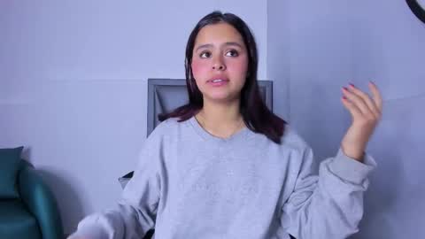 Snapshot of sofia_villareal chatting on 09-22-25, 12:51 Sofa online show from 09-22-25, 12:51