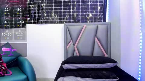 Snapshot of sofia_villareal chatting on 11-23-25, 12:38 Sofa online show from 11-23-25, 12:38