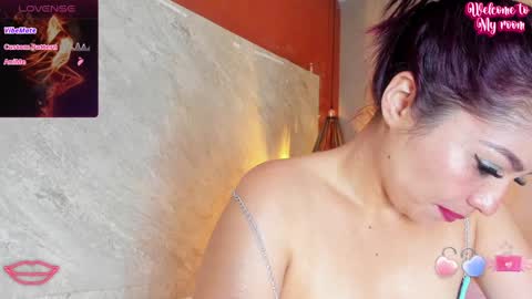 Sofia walke online show from 01-13-25, 05:33