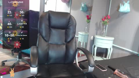 Sofa online show from 01-25-25, 02:14