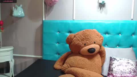 Sofa online show from 03-10-25, 10:59