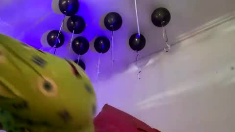 Danna Sofia online show from 12-01-24, 05:02