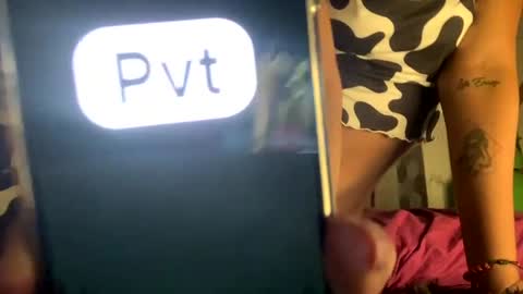 Danna Sofia online show from 01-11-25, 04:03