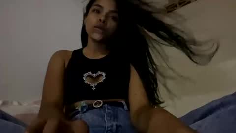 Danna Sofia online show from 02-25-25, 12:03