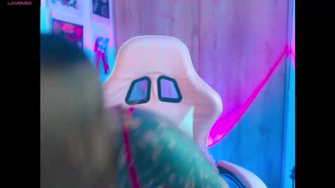 Snapshot of sofiacarti_ chatting on 10-01-25, 02:39       online show from 10-01-25, 02:39