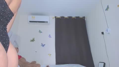 sofiacastillo01 online show from 03-21-26, 05:05