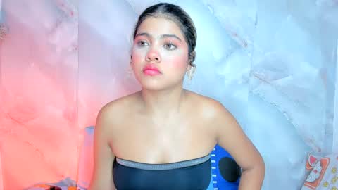 sofiacastillo01 online show from 06-11-26, 02:04