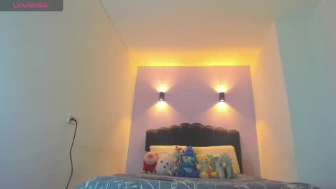 Snapshot of sofiaclaus_19 chatting on 12-21-25, 03:13 Sofia online show from 12-21-25, 03:13