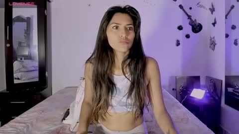 sofiacruz16 online show from 12-05-24, 11:27