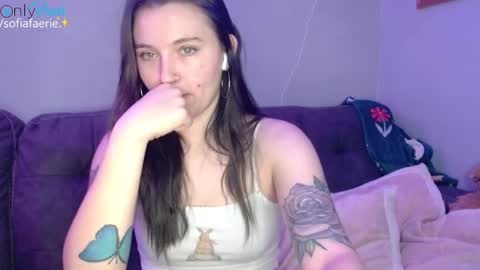 Snapshot of sofiafaerie chatting on 12-29-24, 01:45 sofiafaerie online show from 12-29-24, 01:45