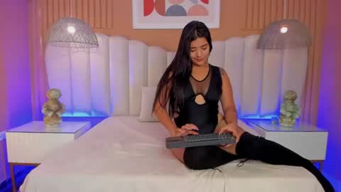 SOFIA HERNANDEZ  online show from 07-09-26, 10:41