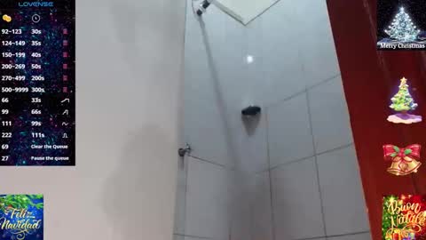 Snapshot of sofiamadisson chatting on 12-21-24, 05:40 Sofia Madisson online show from 12-21-24, 05:40