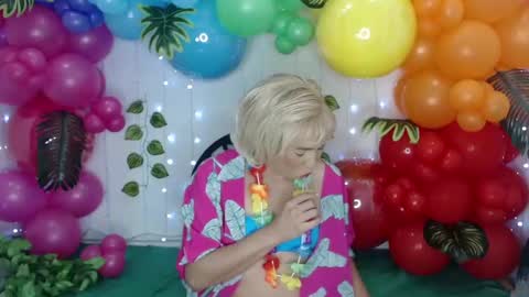 Snapshot of sofiamadisson chatting on 01-27-25, 02:57 Sofia Madisson online show from 01-27-25, 02:57