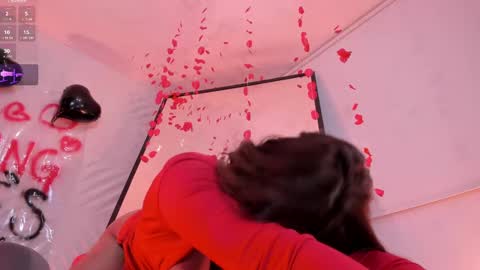 Snapshot of sofiareyesx1 chatting on 02-14-25, 10:58 Sofia Reyes online show from 02-14-25, 10:58