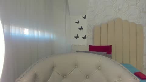 Sofia  online show from 01-12-25, 12:12