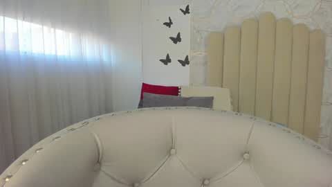 Sofia  online show from 01-14-25, 12:35