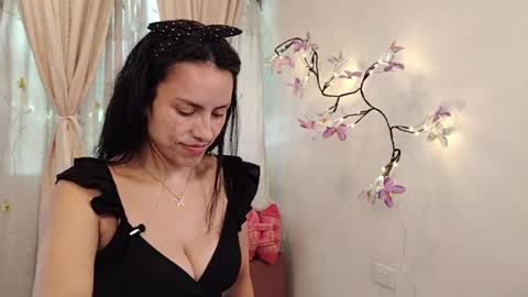 Sofi Bella online show from 04-22-26, 07:15