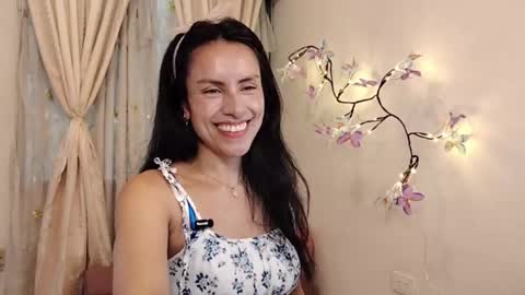 Sofi Bella online show from 04-26-26, 07:22