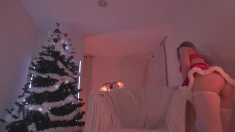 Snapshot of soficb chatting on 12-11-24, 08:28 Sofi online show from 12-11-24, 08:28