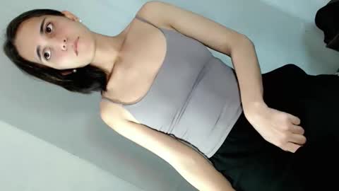 Sofie online show from 03-10-26, 05:29